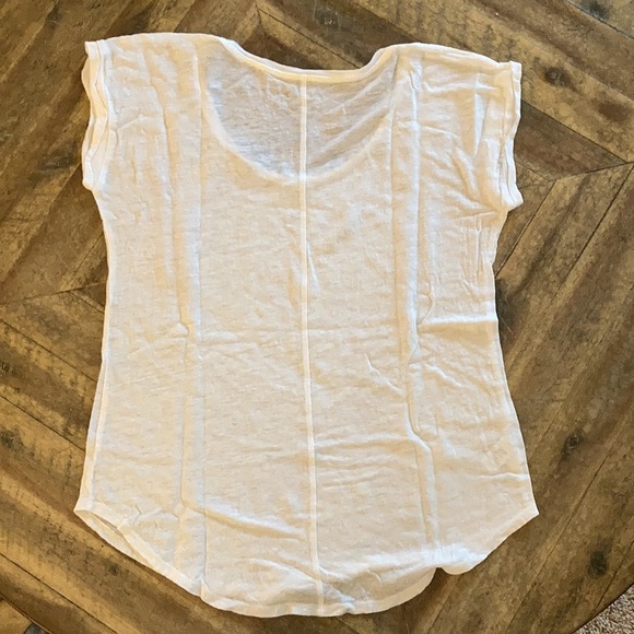 LOFT Linen t-shirt - Picture 3 of 3